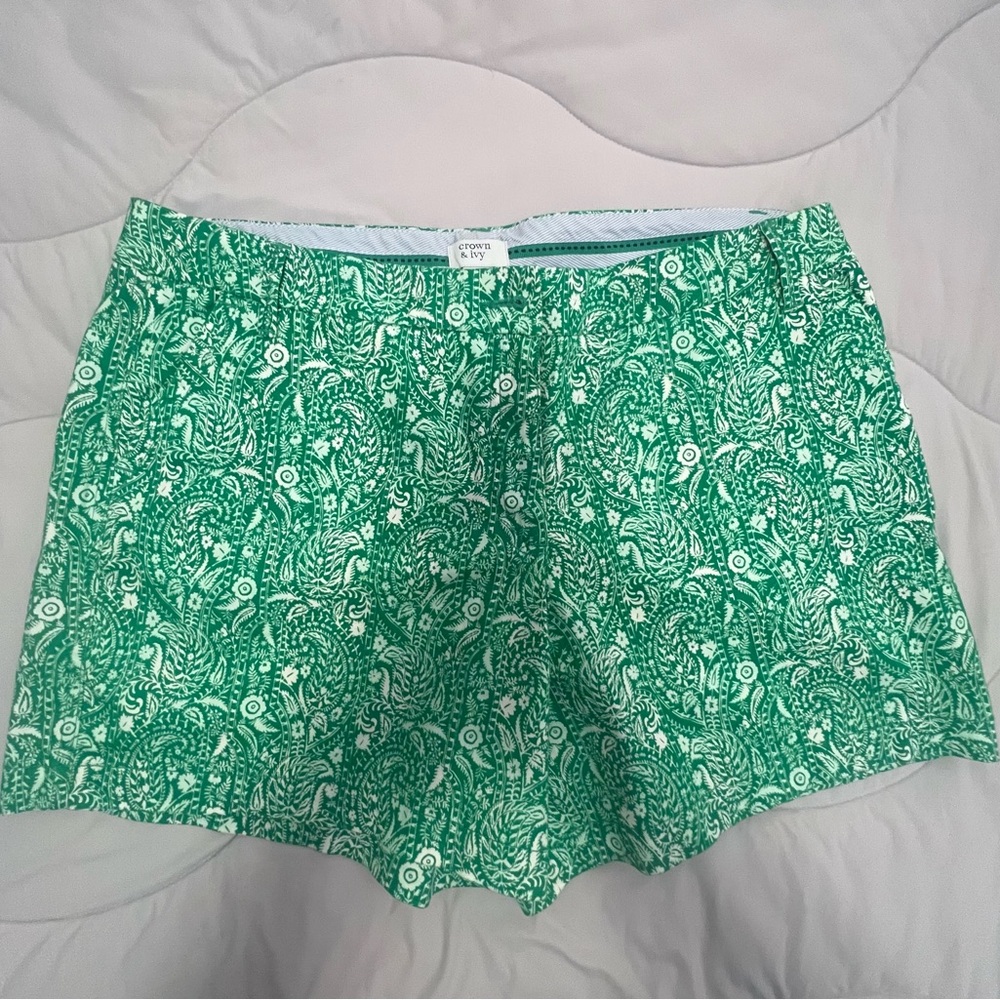 VGUC Crown and Ivy women’s shorts